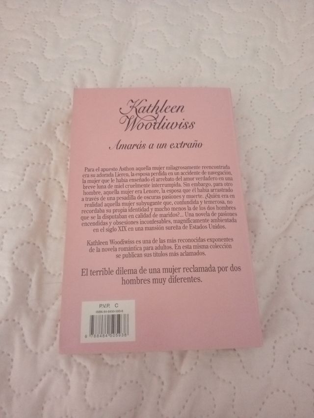 Amaras A Un Extrano/ Love To A Strange (Romanti...