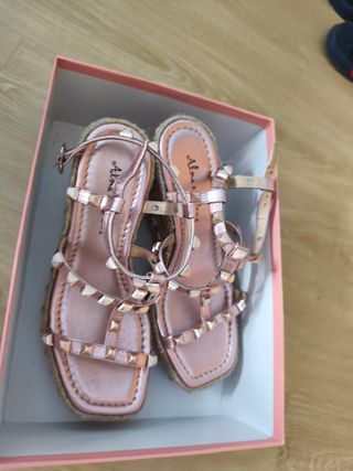 VENTA URGENTE Sandalias Alma en Pena rosa