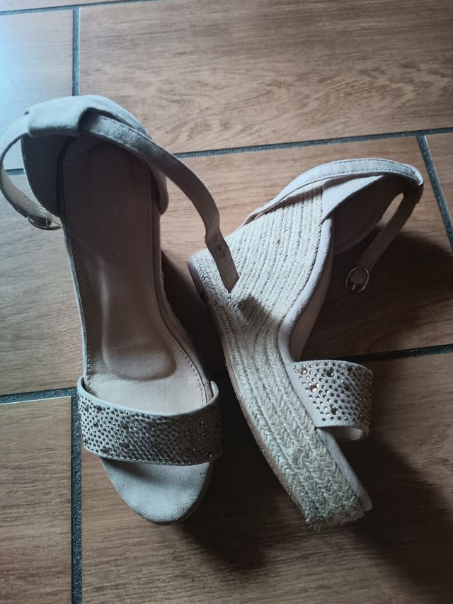 Sandali beige estivi donna