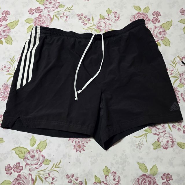 Shorts Adidas - Cortos negros