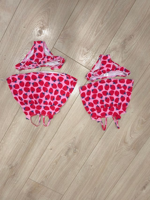 Bañadores niña - fresas - 2 uds Hermanas seguidas.