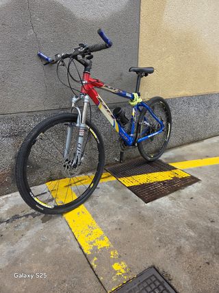 Bicicleta de montaña BH Sierra Nevada