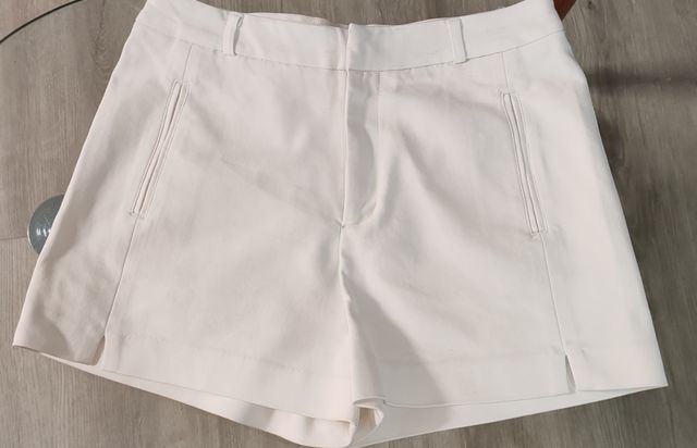 Shorts blancos mujer