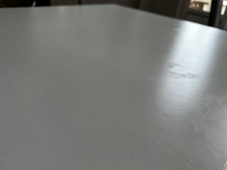 Mesa extensible blanca cuadrada de madera maciza