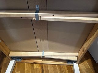 Mesa extensible blanca cuadrada de madera maciza