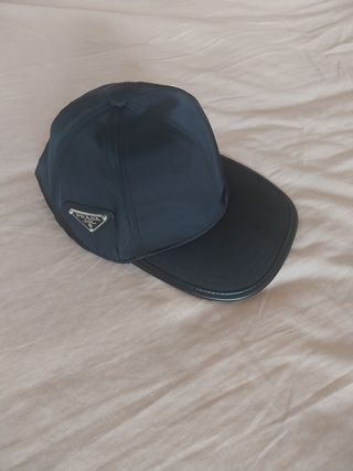 Gorra Prada negra
