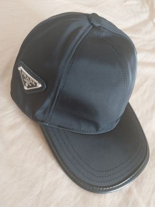 Gorra Prada negra