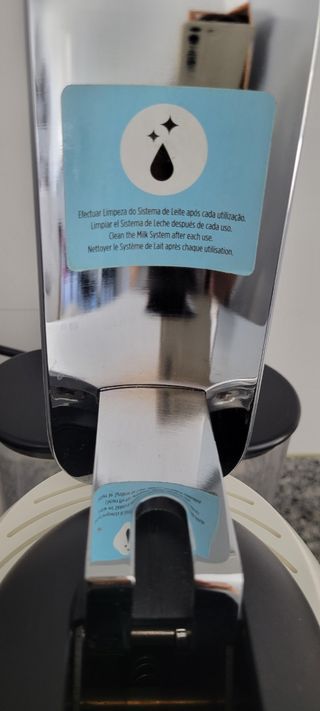 Delta Q MilkQool - Máquina Café