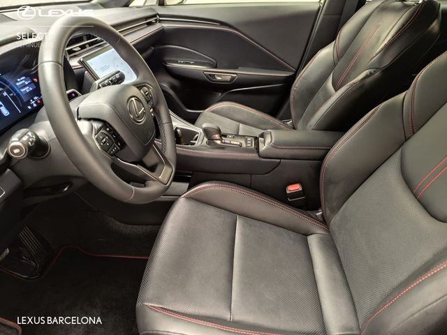 Lexus LBX EMOTION PLUS 2025 REF 3733