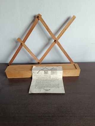 Pantógrafo antiguo de madera