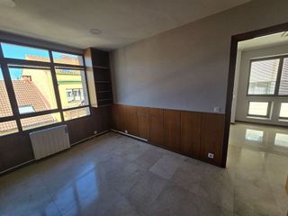 Oficina en alquiler en Centro en Gijón