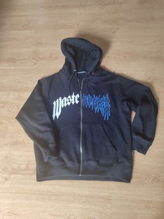 Sudadera negra Wasted