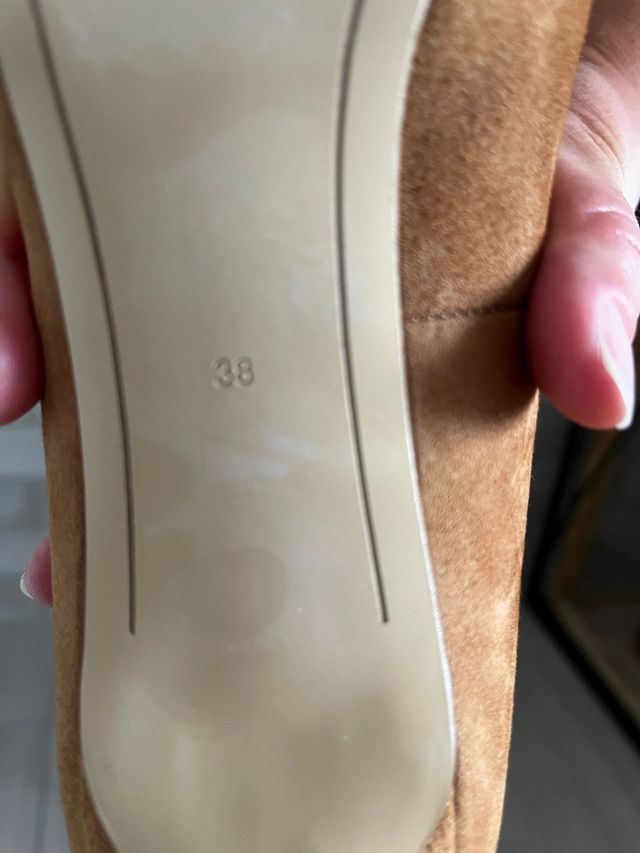 2 USOS.Tacones de ante Massimo Dutti marrón. T.38