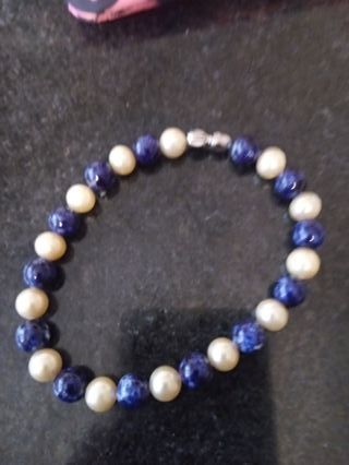 Collar y pulsera perlas - azul, blanco