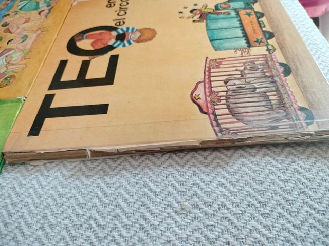 Teo va de vacaciones (Spanish Edition)