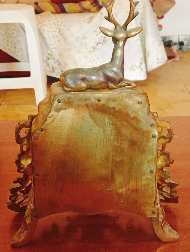 Reloj bronce antiguo 2kg no funciona tiene 115 año