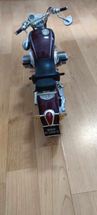 Moto BMW R1200C escala