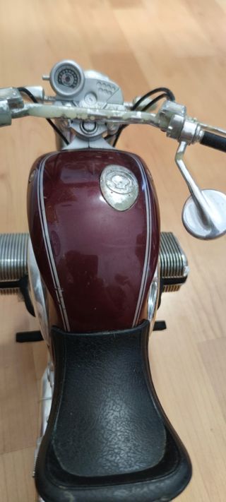 Moto BMW R1200C escala