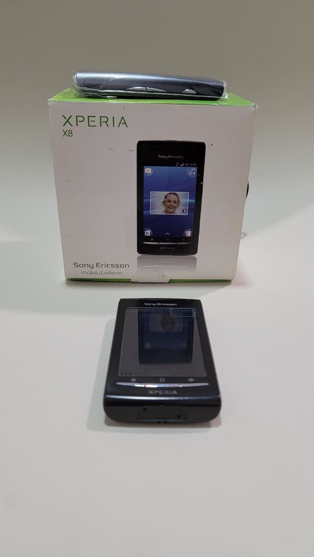 Sony Ericsson Xperia X8 - Smartphone