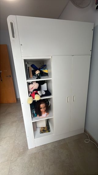 Litera infantil blanca con armario
