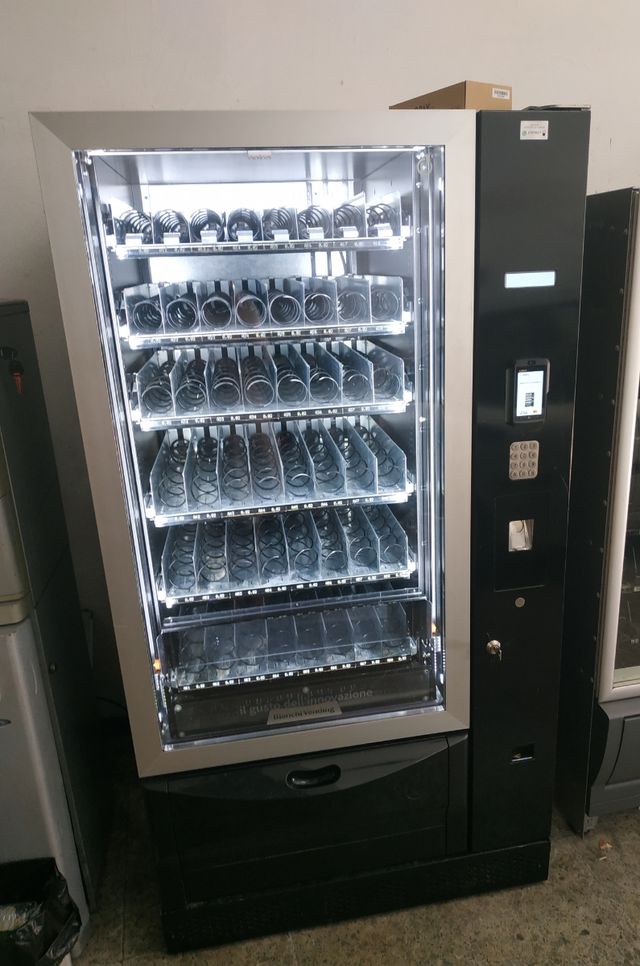 expendedora bebidas-Bianchi Arial con TPV+monedero