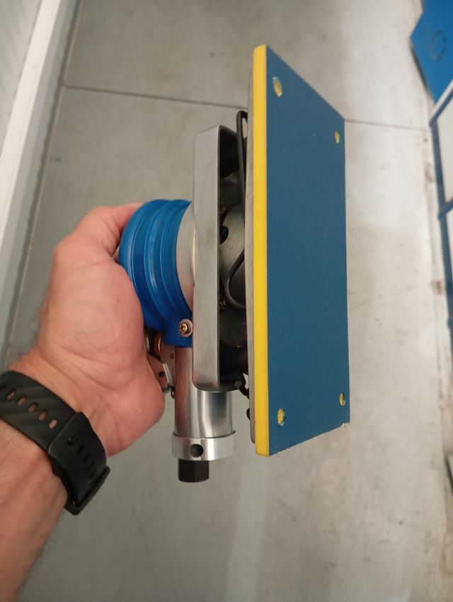 Lijadora neumática profesional
Yaim modelo YA 406