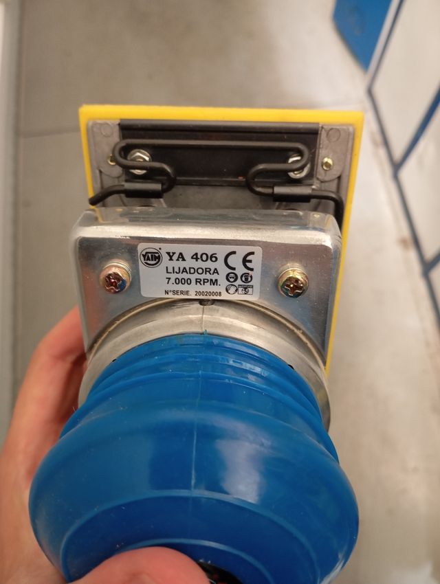 Lijadora neumática profesional
Yaim modelo YA 406