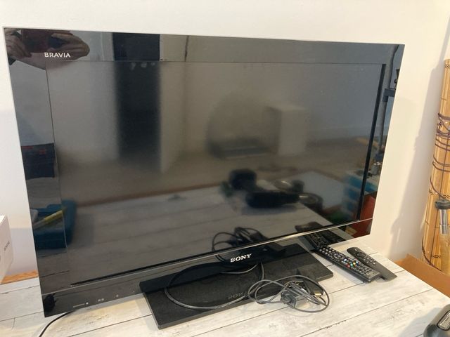 TV Sony Bravia 80x49,5cm