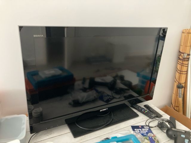TV Sony Bravia 80x49,5cm