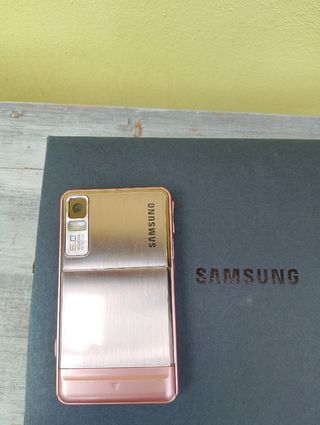 Samsung SGH-F480i Coral Pink Cellulare