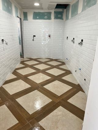 reformas de baño y colocación de parquet