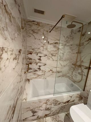 reformas de baño y colocación de parquet