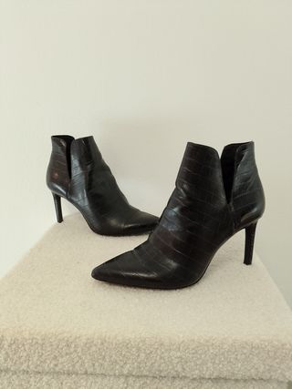 Stivali marroni effetto coccodrillo