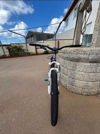 Bicicleta Dirt Jump Dartmoor de 26