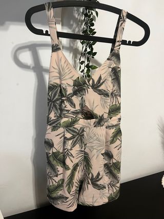 Mono corto tropical con bolsillos - Verde & Rosa