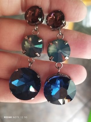 Pendientes largos azules y morados