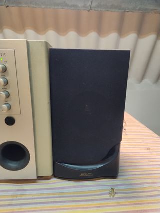 Etapa woofer Airis y altavoces
