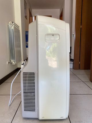 Condizionatore portatile Electrolux bianco
