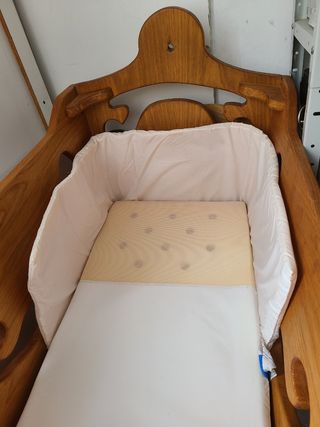 Cuna madera artesanal