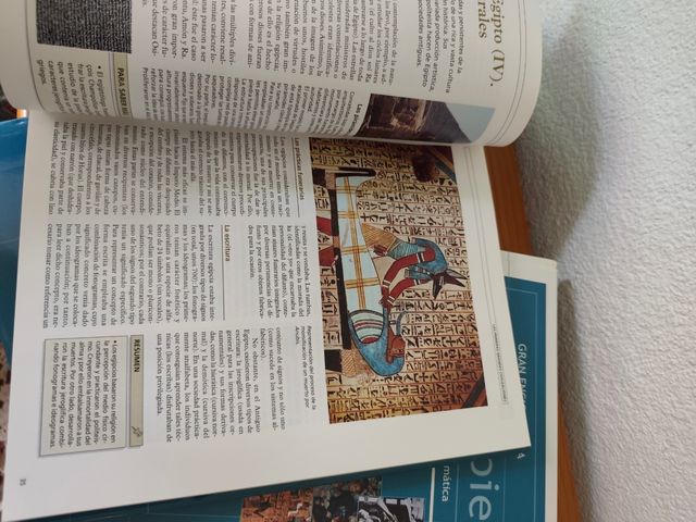 Tres tonos de gran enciclopedia sepiens