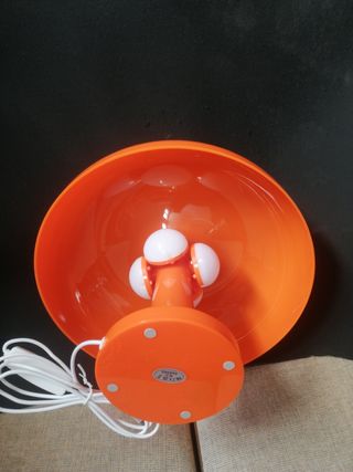 Lampara seta naranja. 
