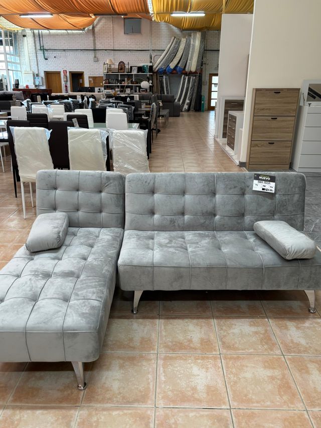 Oferta!! Sofá cama en gris terciopelo