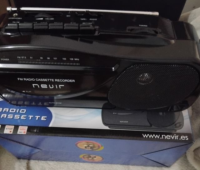 Radio Cassette Nevir NVR-443T