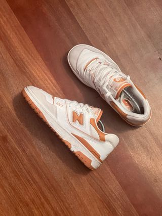 Zapatillas New Balance 550 - Naranja y Blanco