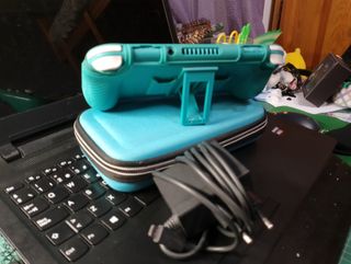 Nintendo Switch Lite turquesa + Accesorios