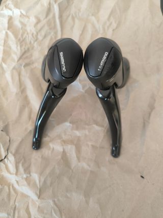 Manetes/Manetas: Shimano ST-RS405 R&L