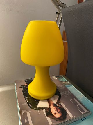 Lámpara seta amarilla vintage