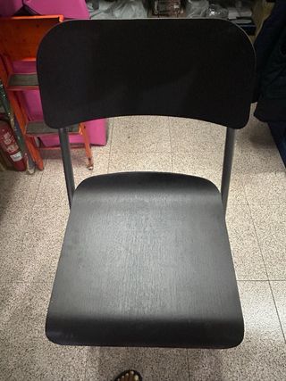 Taburete plegable negro y plata