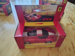 7 Modellini Ferrari V-Power 1:38