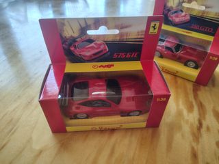 7 Modellini Ferrari V-Power 1:38
